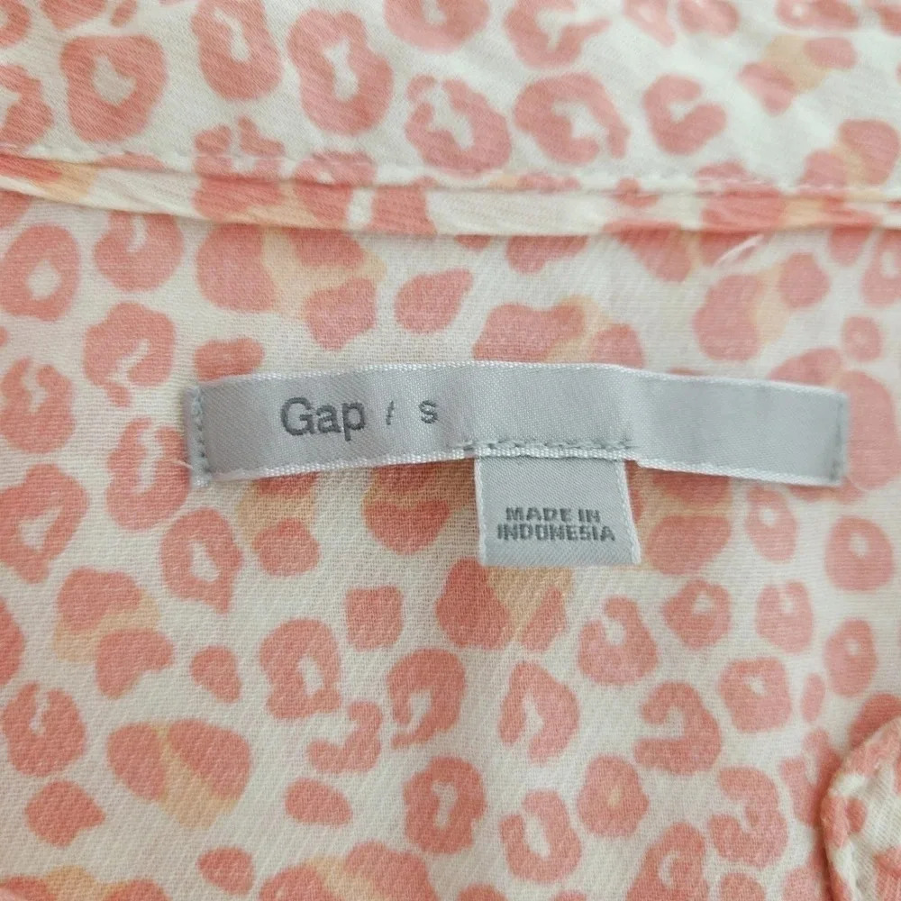 GAP Shirt Pink Cheetah Leopard Long Sleeve Collared Button Up Top - Picture 6 of 9